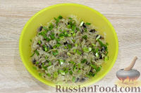 Фото приготовления рецепта: Калач "Подкова" с капустой и грибами - шаг №9