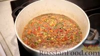 Фото приготовления рецепта: Рисовая каша с мясом и овощами - шаг №13