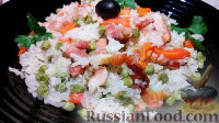 Фото к рецепту: Рис с беконом и зелёным горошком (в мультиварке)