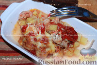Фото к рецепту: Куриная грудка с картошкой и помидорами в собственном соку (в духовке)