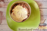 Фото приготовления рецепта: Салат "Мышки в сыре" с перепелиными яйцами - шаг №9