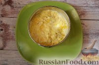 Фото приготовления рецепта: Салат "Мышки в сыре" с перепелиными яйцами - шаг №13