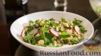Фото приготовления рецепта: Зелёный салат с перловкой и лесными орехами - шаг №10
