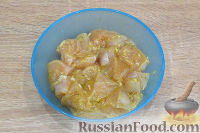 Фото приготовления рецепта: Быстрые куриные шашлычки с ананасом - шаг №4