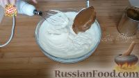 Фото приготовления рецепта: Быстрый сметанный крем для торта, без масла и яиц - шаг №2