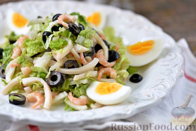 Салат из кальмаров — простые и вкусные рецепты: с яйцом, яблоками, картошкой, рисом, грибами