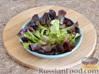 Фото приготовления рецепта: Салат с картофелем, килькой и яйцом пашот - шаг №5