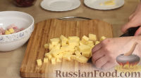 Фото приготовления рецепта: Салат "Трио" из ветчины, сыра и красной фасоли - шаг №3