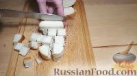 Фото приготовления рецепта: Домашние сухарики (крутоны) с сыром, в духовке - шаг №1