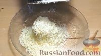 Фото приготовления рецепта: Домашние сухарики (крутоны) с сыром, в духовке - шаг №6