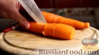 Фото приготовления рецепта: Салат из свежей моркови с плавленым сыром и чесноком - шаг №7