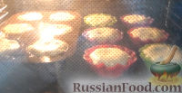 Фото приготовления рецепта: Сырники в духовке - шаг №7