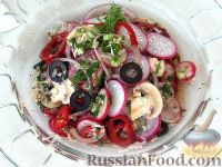 Фото к рецепту: Салат из редиски