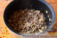 Фото приготовления рецепта: Жаркое из картофеля, с грибами и фаршем - шаг №5