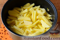 Фото приготовления рецепта: Жаркое из картофеля, с грибами и фаршем - шаг №6