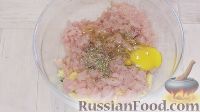 Фото приготовления рецепта: Рубленые куриные котлеты с сыром - шаг №6