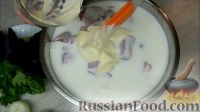 Фото приготовления рецепта: Маринад для шашлыка на кефире с луком и зеленью - шаг №2