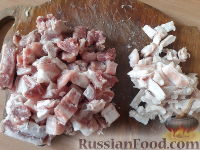 Фото приготовления рецепта: Тушеная капуста с мясом (в мультиварке) - шаг №2