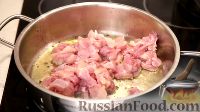 Фото приготовления рецепта: Спаггети с курицей и помидорами черри - шаг №6