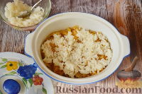 Фото приготовления рецепта: Капуста по-трансильвански, с рисом, фаршем и колбасками - шаг №10