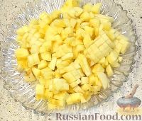 Фото приготовления рецепта: Манная каша с фруктами, на кокосовом молоке - шаг №3