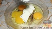 Фото приготовления рецепта: Сочное куриное филе в сметанном кляре - шаг №2