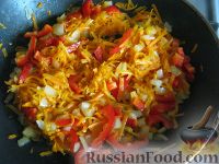 Фото приготовления рецепта: Рис с овощами постный - шаг №4