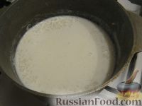 Фото приготовления рецепта: Каша молочная рисовая - шаг №4