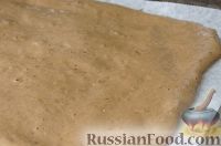 Фото приготовления рецепта: Шоколадный рулет с шоколадными ёлками - шаг №1