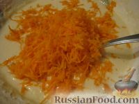 Фото приготовления рецепта: Оладьи с морковью - шаг №2