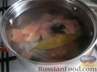 Фото приготовления рецепта: Рыбный суп из лосося - шаг №2