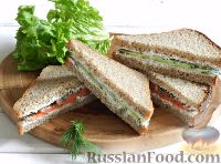 Фото к рецепту: Сэндвичи с семгой и огурцами