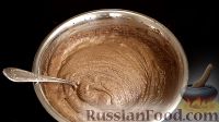 Фото приготовления рецепта: Простой шоколадный кекс - шаг №8