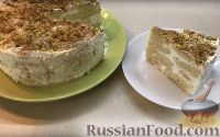 Фото к рецепту: Торт из оладий с творожно-сметанным кремом