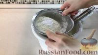 Фото приготовления рецепта: Торт из оладий с творожно-сметанным кремом - шаг №4