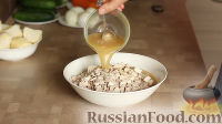 Фото приготовления рецепта: Русская окрошка с мясом, на хлебном квасе с хреном - шаг №5