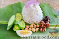 Фото к рецепту: Наси лемак (рис с кокосовым молоком)