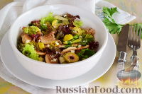 Фото к рецепту: Салат с оливками и шампиньонами