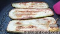Фото приготовления рецепта: Рулетики из кабачков с морковью и плавленым сыром - шаг №7