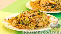 Фото к рецепту: Паста с курицей, грибами и брокколи