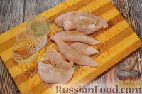 Фото приготовления рецепта: Курица с грибами и портвейном - шаг №5