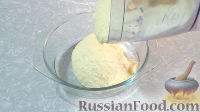 Фото приготовления рецепта: Творожный торт с вишней, из песочного теста - шаг №5