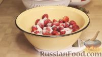 Фото приготовления рецепта: Густое клубничное варенье с целыми ягодами - шаг №2