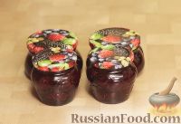 Фото приготовления рецепта: Густое клубничное варенье с целыми ягодами - шаг №7