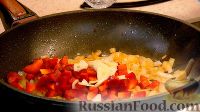 Фото приготовления рецепта: Булгур с курицей и овощами - шаг №7