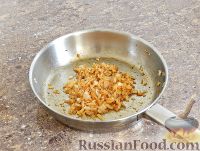 Фото приготовления рецепта: Суп из индейки с блинами и яйцом - шаг №10