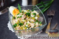 Фото к рецепту: Салат с тунцом и зеленым горошком