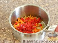 Фото приготовления рецепта: Овощной суп с шампиньонами - шаг №8
