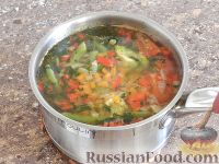 Фото приготовления рецепта: Овощной суп с шампиньонами - шаг №12