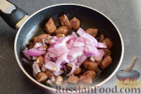 Фото приготовления рецепта: Салат с говяжьей печенью и морковью - шаг №7